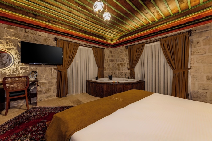 Imagen de la habitación del Latona Stone Palace. Foto 13