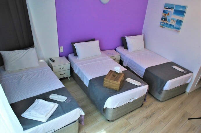 Imagen de la habitación del Lavender Otel. Foto 18