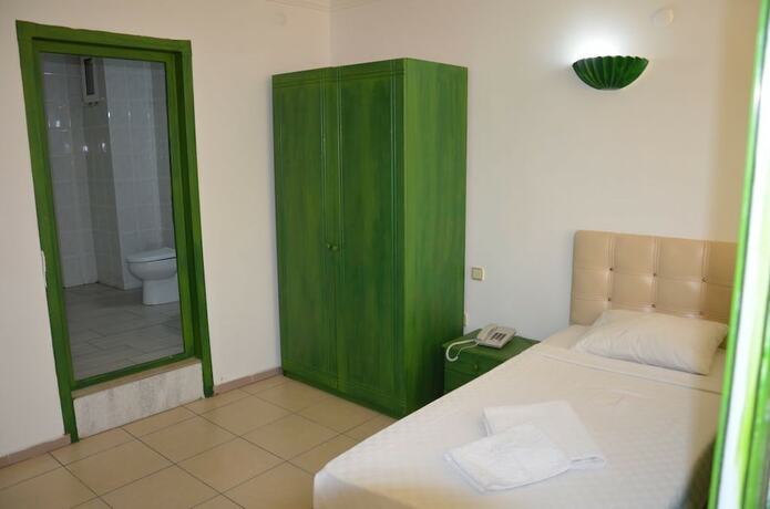 Imagen de la habitación del Lavinia Otel. Foto 15