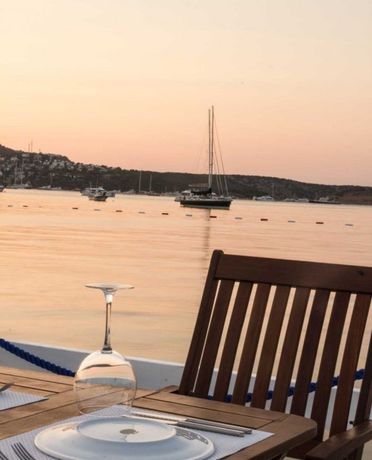 Imagen de los interiores del Lavinya Otel. Foto 16