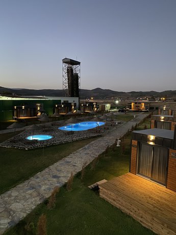 Imagen general del Lavira Tiny House Village. Foto 2