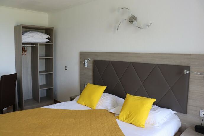 Imagen de la habitación del Le Bellevue, Saint Florent. Foto 18