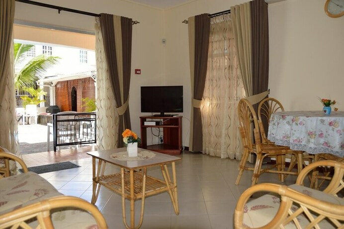 Imagen de los interiores del Le Capricorne Villas. Foto 21