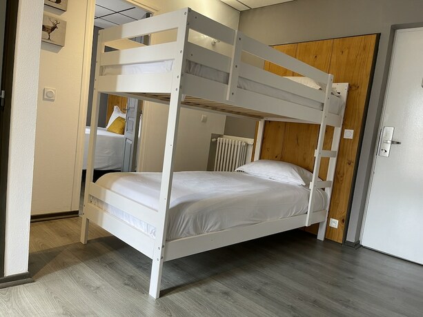 Imagen de la habitación del Le Central H&ocirc;tel Bar. Foto 18