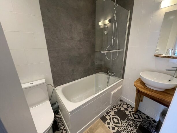 Imagen general del Le Central H&ocirc;tel Bar. Foto 12