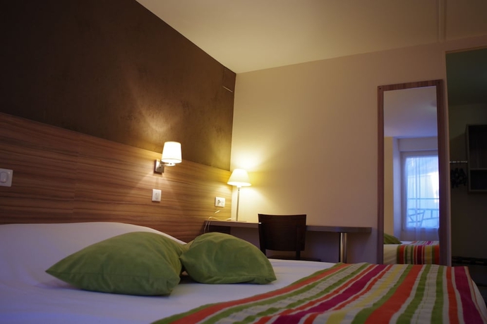 Imagen de la habitación del Le Ch&ecirc;ne Vert, Savenay. Foto 10