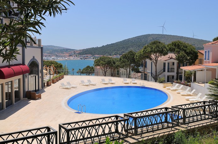 Imagen de la piscina del Le Ciel Hotels and Wellness Club. Foto 20
