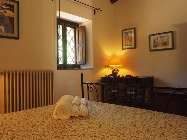 Imagen de la habitación del Le Cisterne Dell'etna. Foto 3