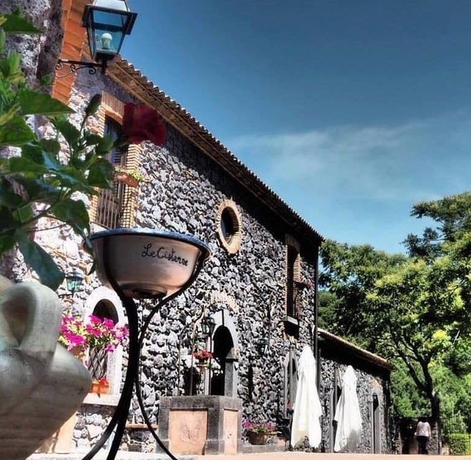 Imagen de los exteriores del Le Cisterne Dell'etna. Foto 18