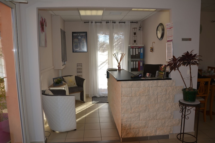 Imagen de los interiores del Le Clos Des M&eacute;di&eacute;vales. Foto 18