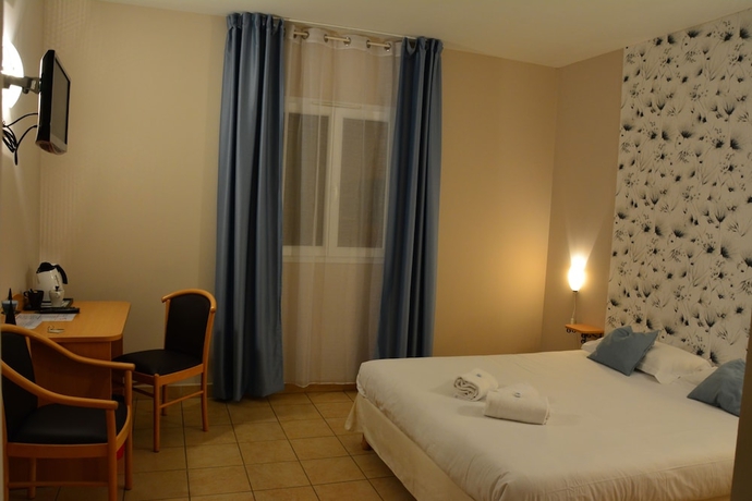 Imagen de la habitación del Le Clos Des M&eacute;di&eacute;vales. Foto 8