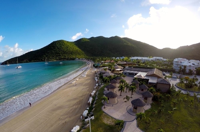 Imagen de los exteriores del Le Domaine Anse Marcel Beach Resort. Foto 11