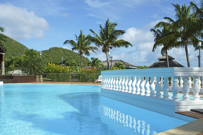 Imagen de la piscina del Le Domaine Anse Marcel Beach Resort. Foto 13