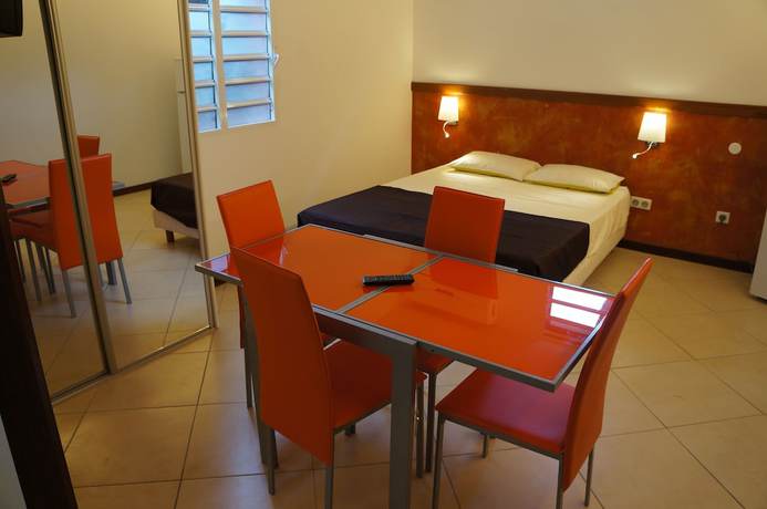 Imagen de la habitación del Le Dronmi. Foto 7