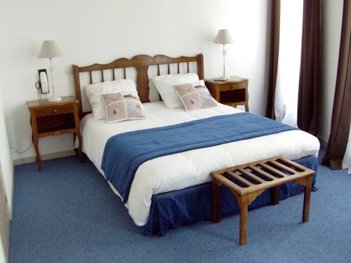 Imagen de la habitación del Le Grand Hotel, Cherbourg. Foto 3