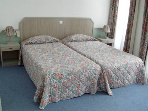 Imagen de la habitación del Le Grand Hotel, Cherbourg. Foto 9