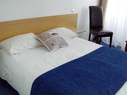 Imagen de la habitación del Le Grand Hotel, Cherbourg. Foto 12