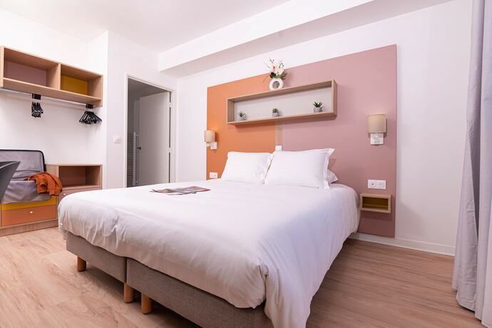 Imagen de la habitación del Le Hub Toulon. Foto 19
