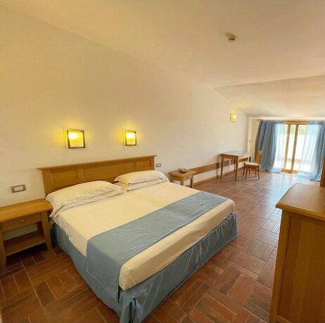 Imagen general del Le Mandrelle Beach Resort. Foto 9