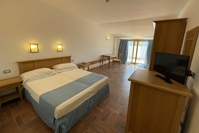 Imagen general del Le Mandrelle Beach Resort. Foto 13