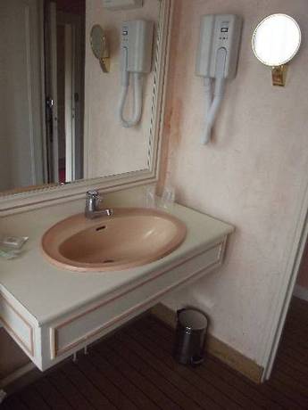 Imagen de la habitación del Le Manoir De La Foret. Foto 3