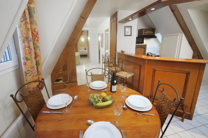 Imagen de la habitación del Le Manoir Des Deux Amants. Foto 5