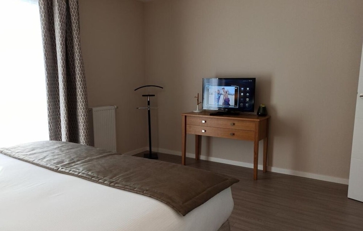 Imagen de la habitación del Le Manoir, Perignat-les-Sarlieve. Foto 3