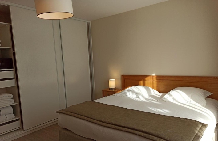 Imagen de la habitación del Le Manoir, Perignat-les-Sarlieve. Foto 15