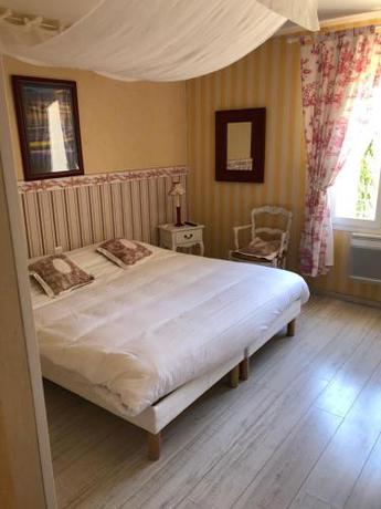 Imagen de la habitación del Le Mas D'h&eacute;l&egrave;ne. Foto 8