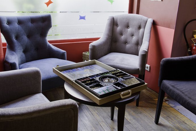 Imagen del bar/restaurante del Le Montclair Montmartre by River - Hostel. Foto 2