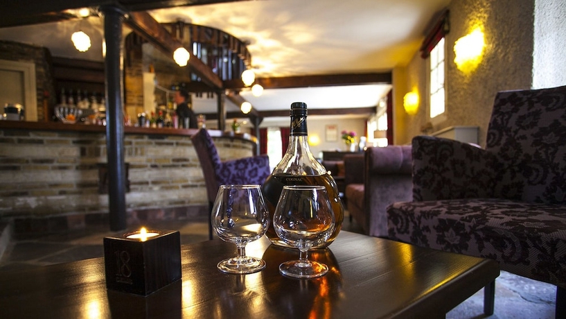 Imagen del bar/restaurante del Le Moulin De Mombreux. Foto 6