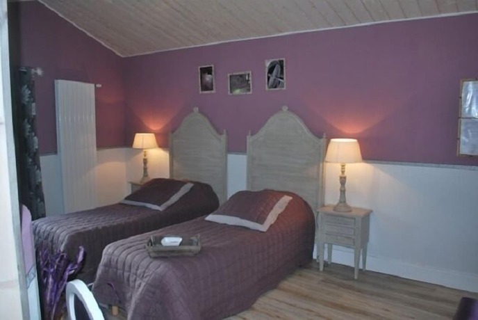 Imagen de la habitación del Le Moulin de la Fortie. Foto 13