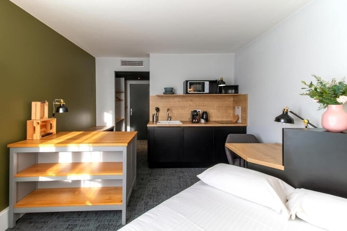 Imagen de la habitación del Le Parc 42. Foto 5