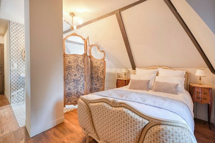 Imagen de la habitación del Le Petit Ch&acirc;teau De Barbizon. Foto 14