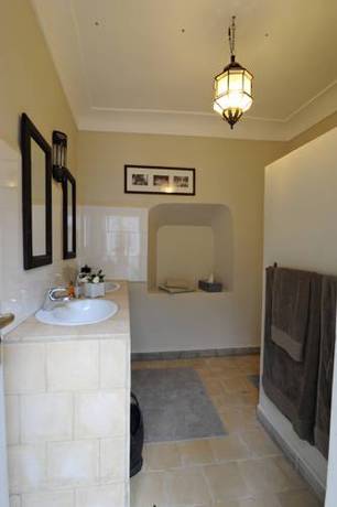 Imagen de la habitación del Le Petit H&ocirc;tel Du Flouka. Foto 4