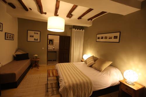 Imagen de la habitación del Le Petit H&ocirc;tel Du Flouka. Foto 15