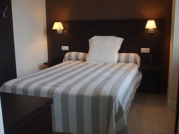Imagen de la habitación del Le Relais, Saint-Quentin-les-Anges. Foto 16