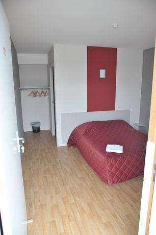Imagen de la habitación del Le Relais de Barbezieux. Foto 15