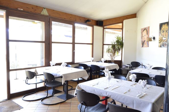 Imagen del bar/restaurante del Le Relais du Bois Perché. Foto 4