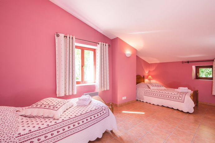 Imagen de la habitación del Le Relais du Grand Logis Cadarache ITER. Foto 5