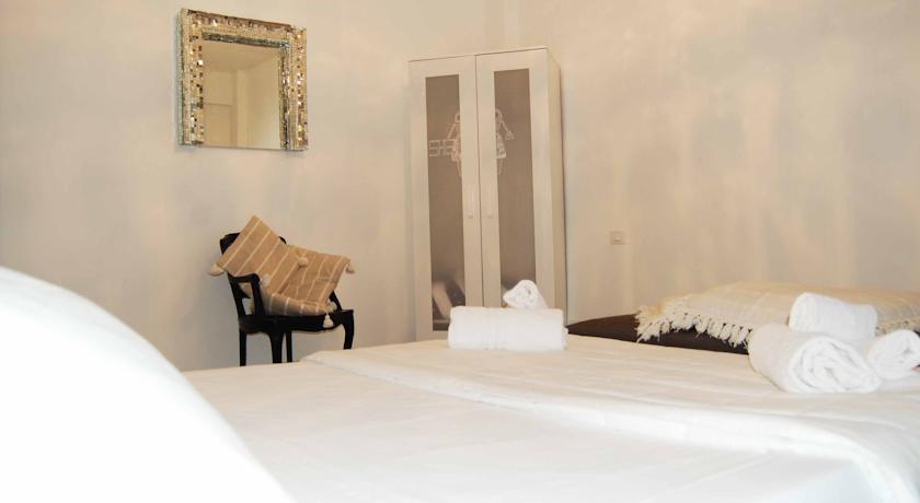 Imagen de la habitación del Le Suite. Foto 7