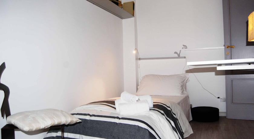 Imagen de la habitación del Le Suite. Foto 8