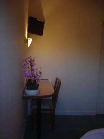 Imagen de la habitación del Le Terminus, TARASCON. Foto 5