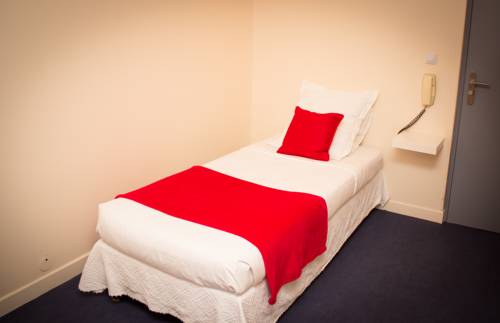 Imagen de la habitación del Le Terminus, TARASCON. Foto 11