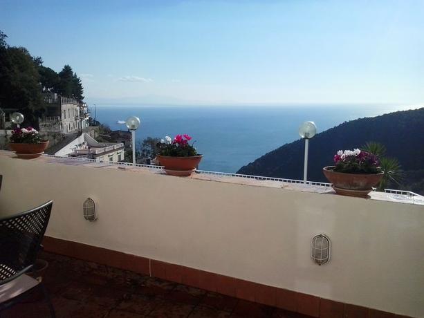 Imagen de los exteriores del Le Terrazze di Cristina. Foto 7