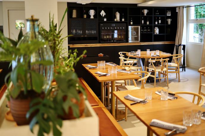 Imagen del bar/restaurante del Le Vert Bocage. Foto 3