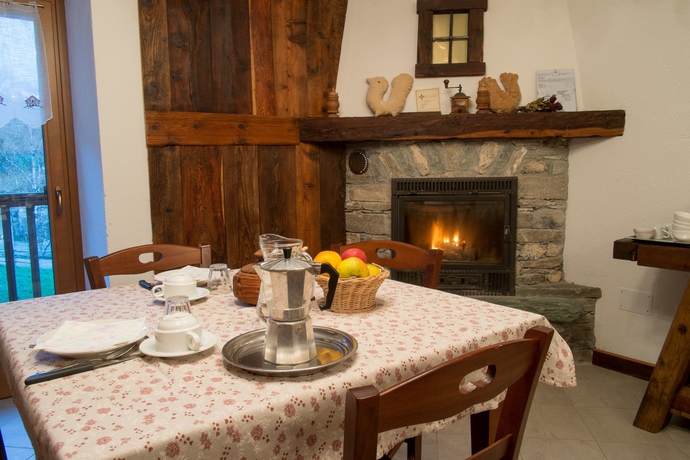 Imagen del bar/restaurante del Le Vieux Noyer. Foto 4