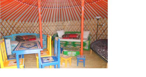 Imagen de la habitación del Le Village De Yourtes. Foto 5