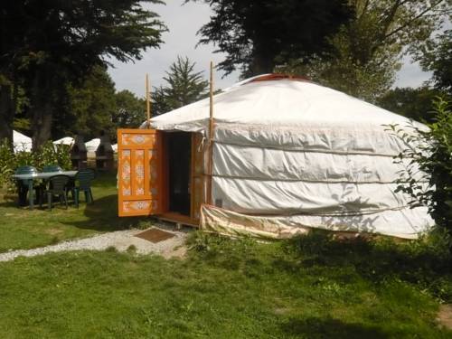 Imagen de la habitación del Le Village De Yourtes. Foto 10