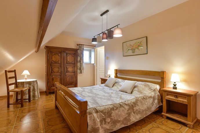 Imagen de la habitación del Le clos champagnac at Hotel Golf Chateau de Chailly. Foto 13